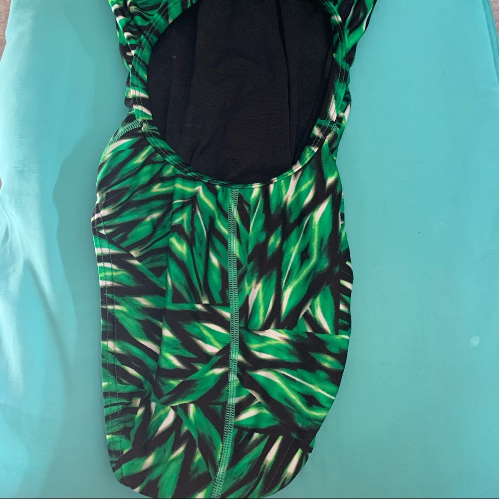 speedo women’s one piece swimsuit - Picture 2 of 2